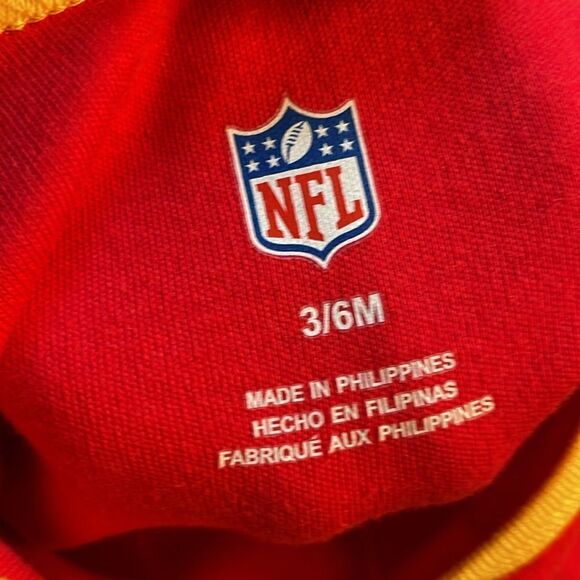 NWT Kansas City Chiefs  🏈 onesie - Picture 10 of 10